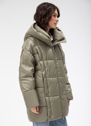 Женский пуховик с капюшоном 