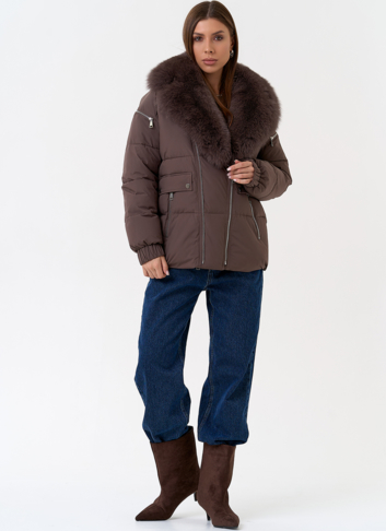 Женский пуховик с воротником из меха песца