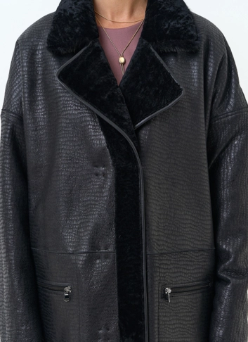Женская двухсторонняя дубленка с английским воротником фото