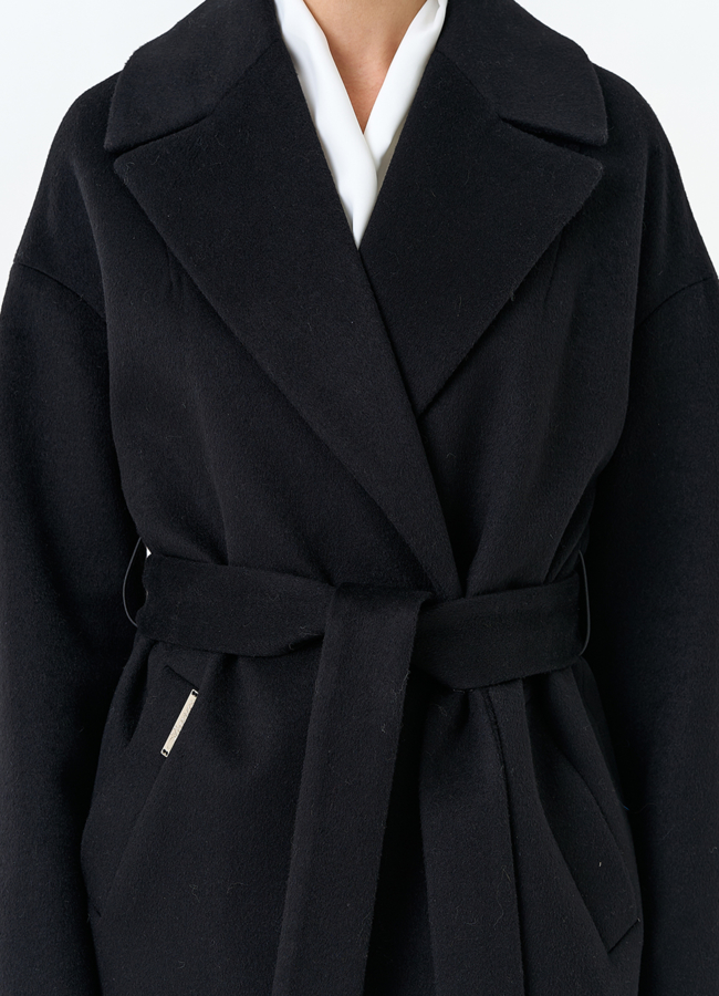 Женское пальто черного цвета модель № 32541 универмаг малина