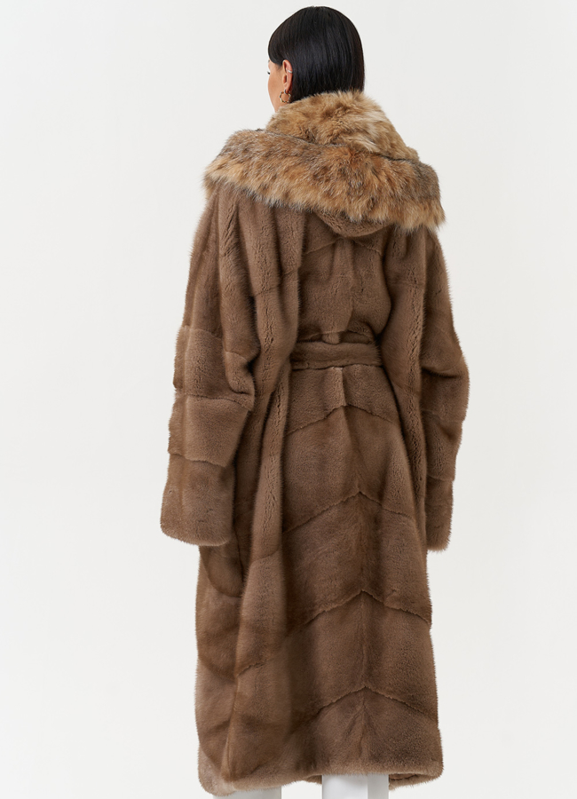 Женская шуба из меха норки с капюшоном из меха рыси модель № 31162 универмаг малина