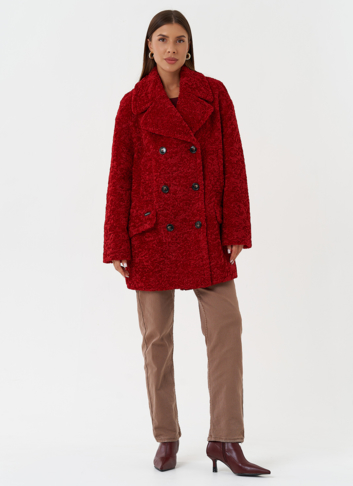 Яркое двубортное пальто с английским воротником