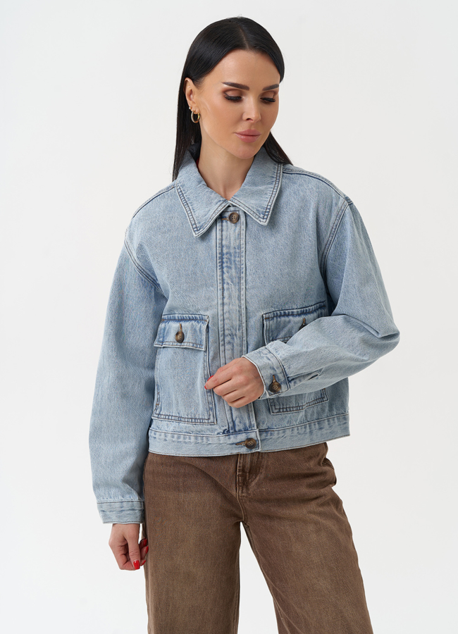 Женская джинсовая куртка голубого цвета модель № 30415 меха малина