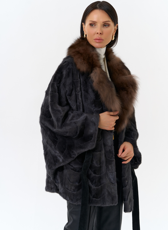 Шуба из меха норки с воротником из меха лисы