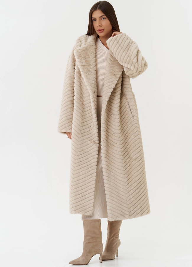 Длинное пальто из эко меха модель № 28451 универмаг малина