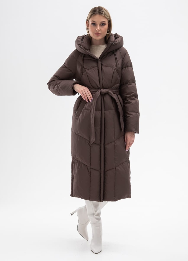 Женский пуховик с капюшоном и поясом модель № 31122 меха малина