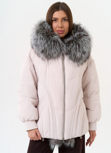Женский пуховик с отделкой из меха чернобурки