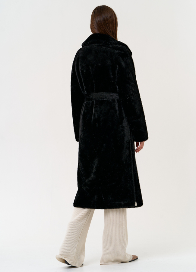 Женское пальто из эко меха с декоративными молниями модель № 31217 в кредит