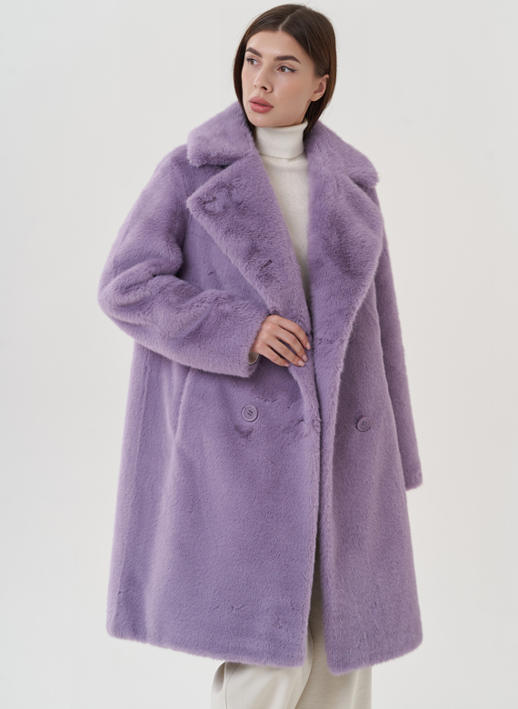 Женское пальто из эко меха на пуговицах