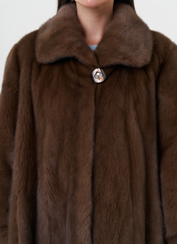 Женская шуба из меха норки