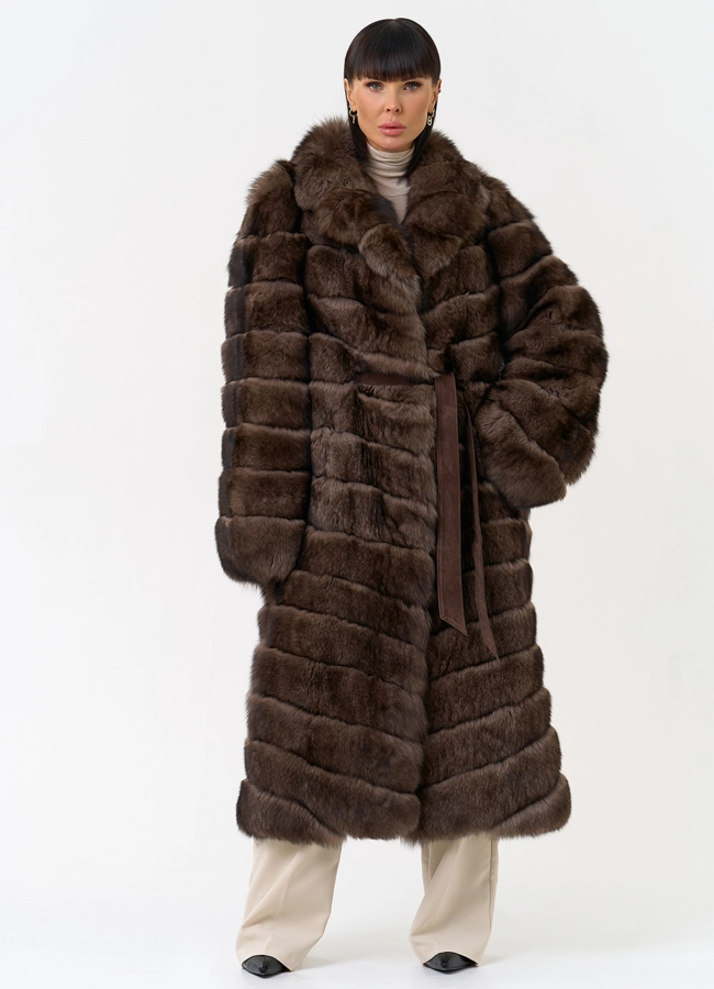 фото Длинная шуба из меха песца с английским воротником модель № 31670