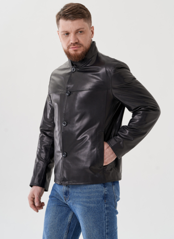 Мужская кожаная куртка черного цвета 