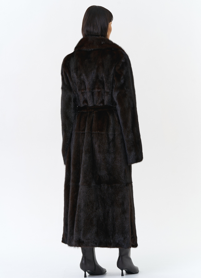 Длинная шуба из меха норки с английским воротником модель № 27597 в кредит