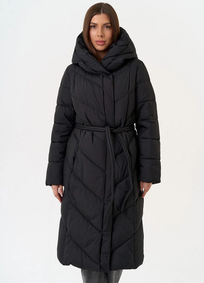 Женский пуховик черного цвета с поясом модель № 31603 меха малина